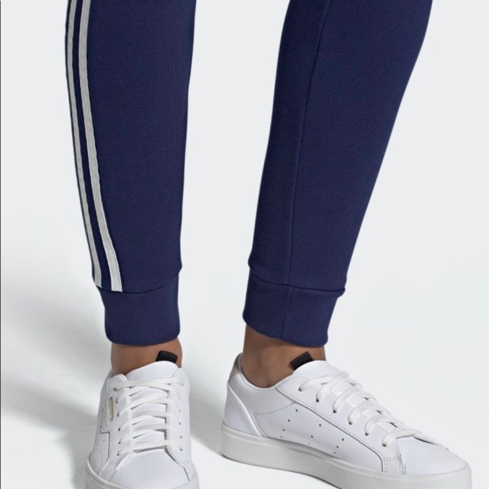 NWT & BOX ADIDAS SLEEK, 7.5 US; 39.5 Euro